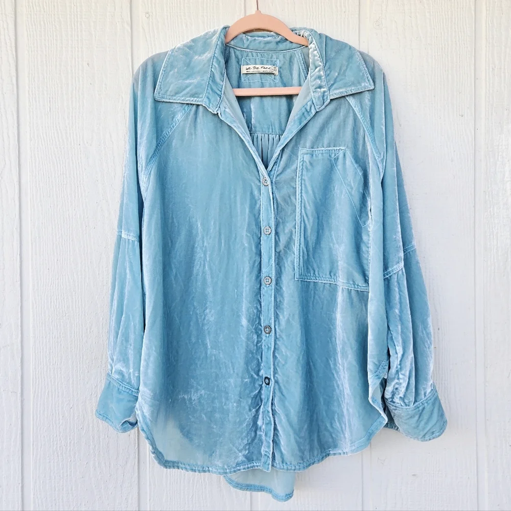 We The Free People Night Skies Oversized Velvet Button Down Pacific Breeze Small - Picture 2 of 8